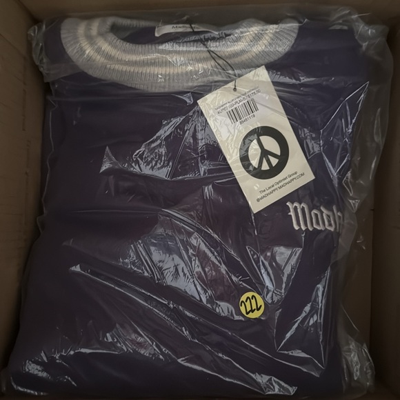 NWT Madhappy Crewneck Neck Long Sleeve Sweatshirt - Picture 2 of 2